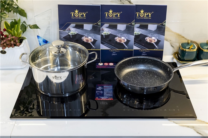 Bếp từ đôi TOPY EU 8888Plus sản xuất tại Đức, mặt kính đen, hai vùng nấu độc lập