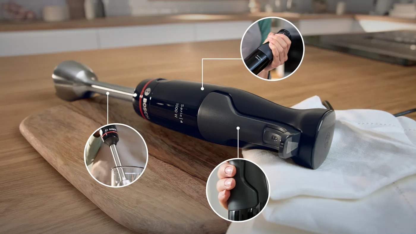 Bosch MSM4B6V2 có cần gạt điều chỉnh vô cấp ngay tay cầm, dễ dàng thao tác, kiểm soát độ nhuyễn.